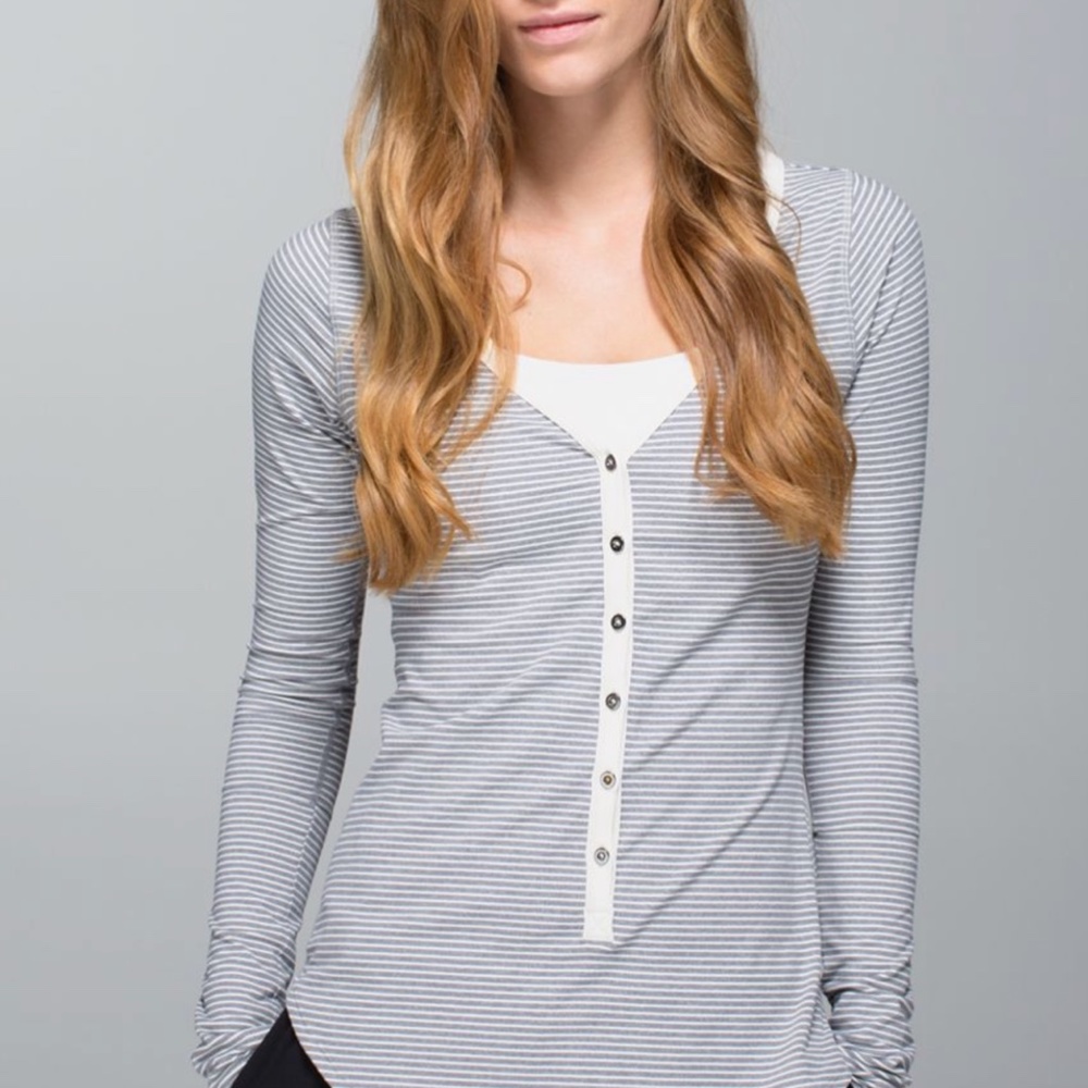 NWT detached Lululemon Awesoma Henley Sz 8